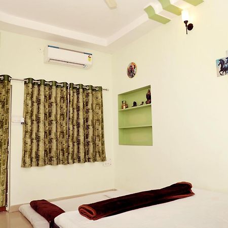 Shree Vinayak Guest House Udždžain Exteriér fotografie